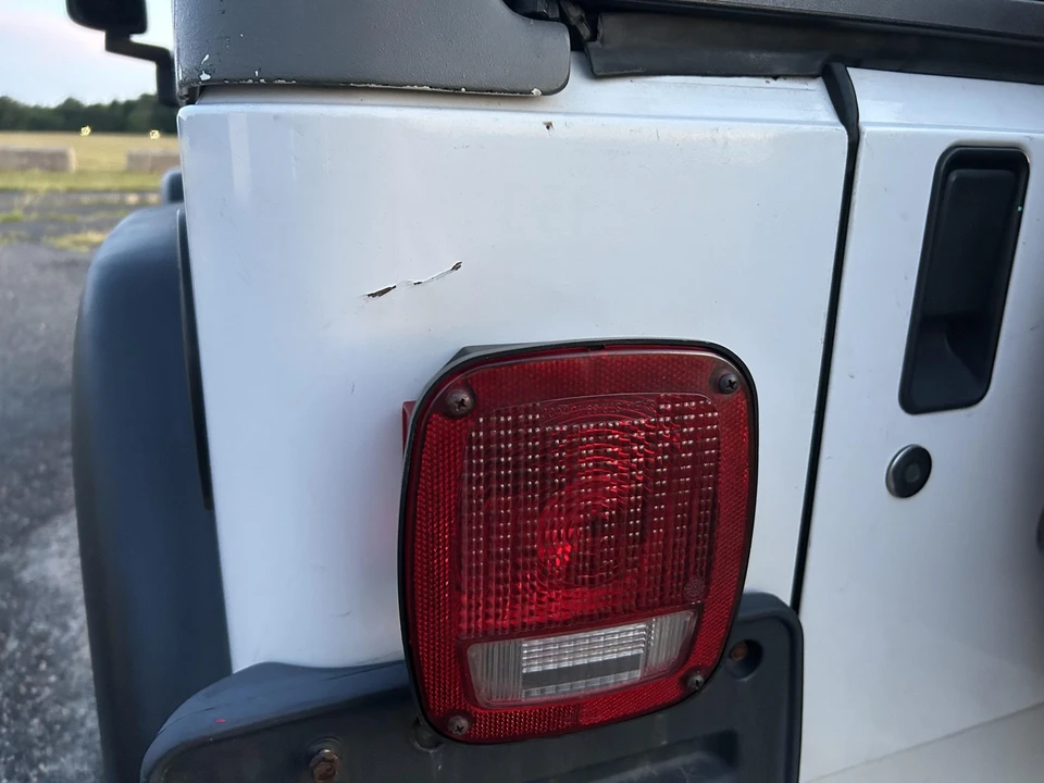 2004 Jeep TJ Wrangler - Image 29 of 31