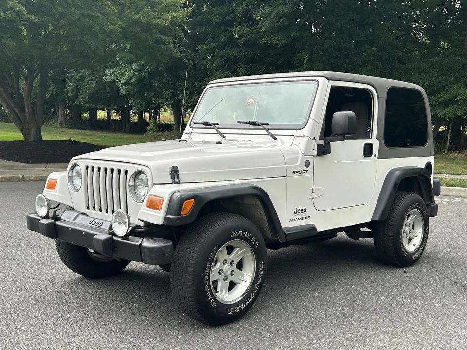 2004 Jeep TJ Wrangler - Image 2 of 31