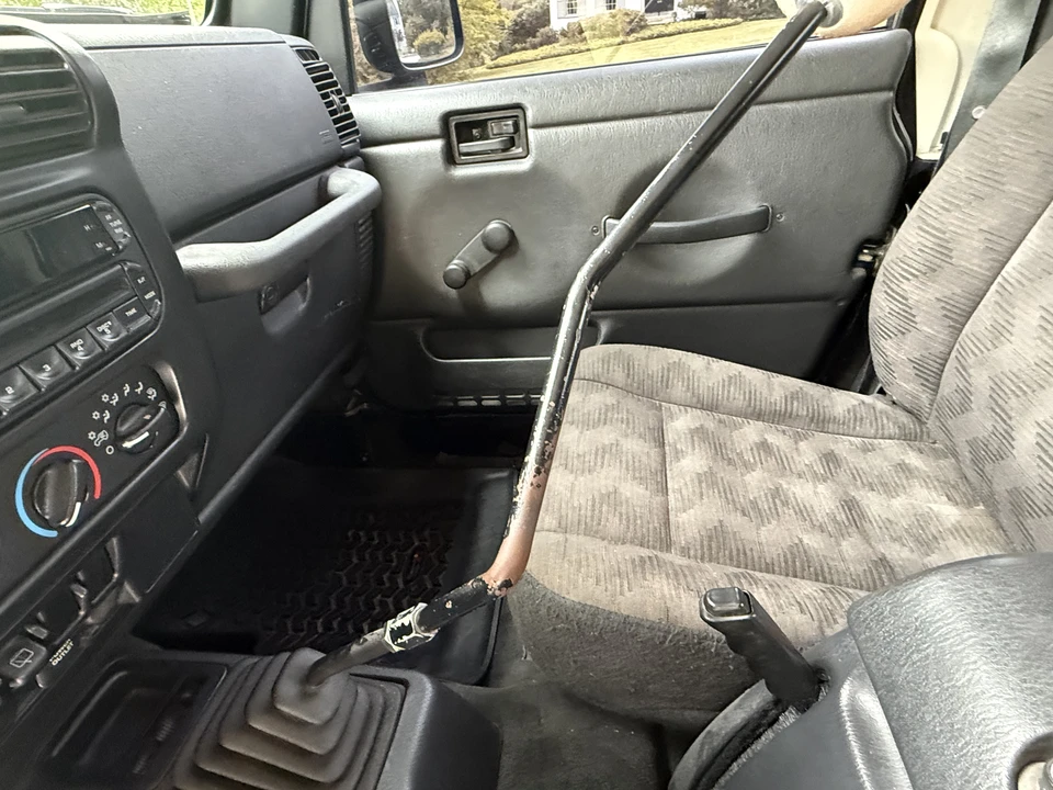 2004 Jeep TJ Wrangler - Image 30 of 31