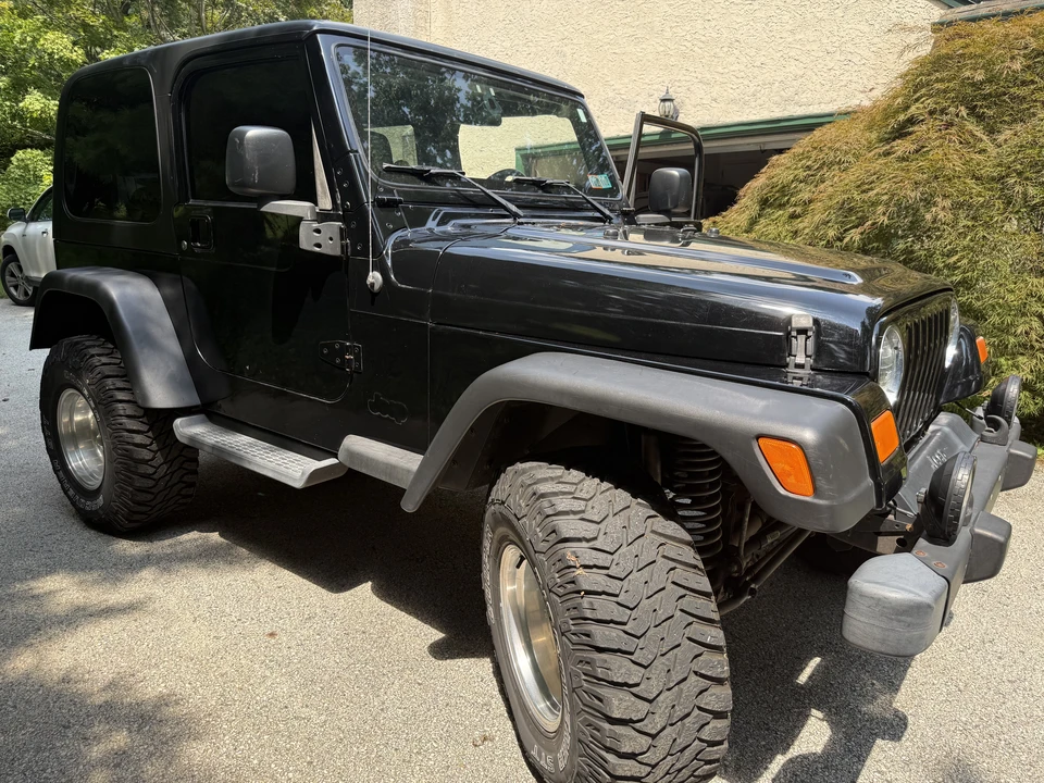 2004 Jeep TJ Wrangler - Image 2 of 31