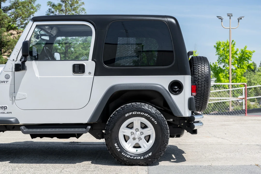 2004 Jeep TJ Wrangler - Image 23 of 31