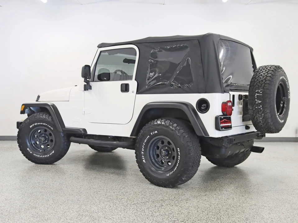 2004 Jeep TJ Wrangler - Image 10 of 12