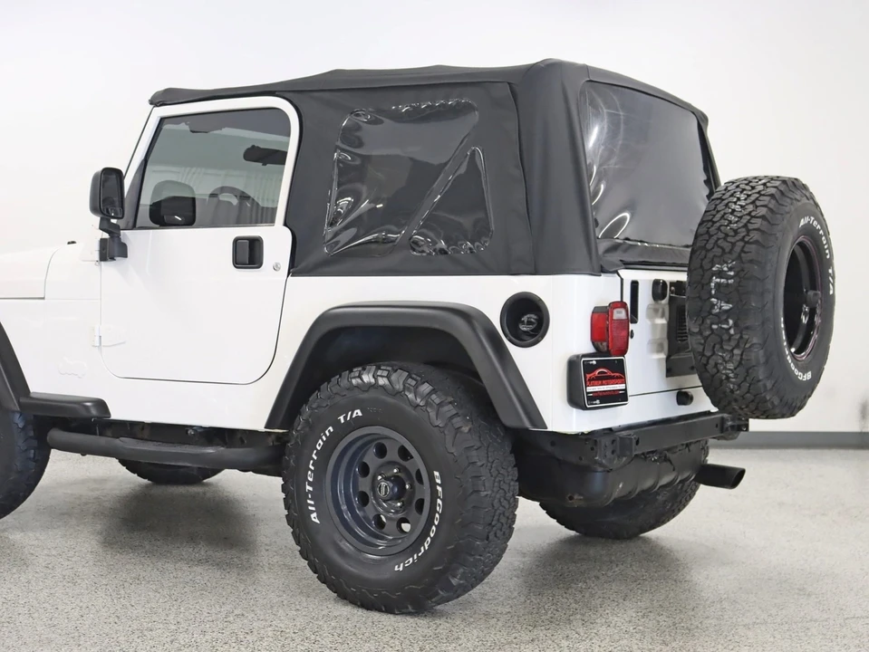 2004 Jeep TJ Wrangler - Image 11 of 12
