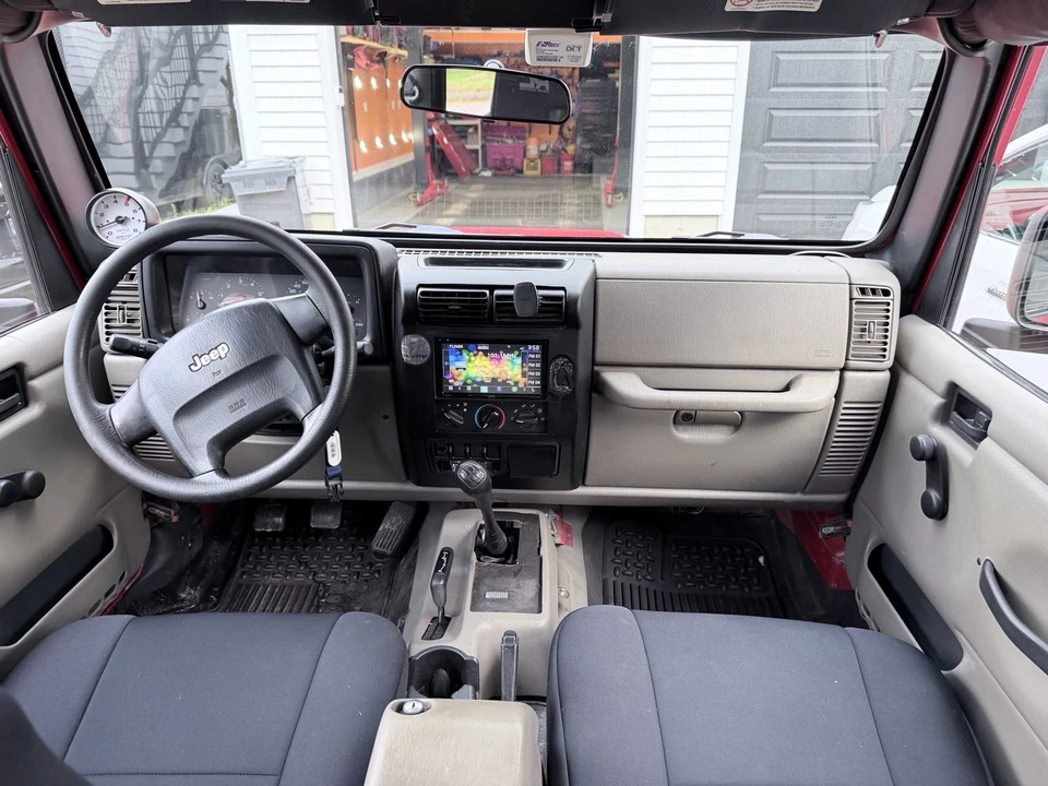 2004 Jeep TJ Wrangler - Image 10 of 17