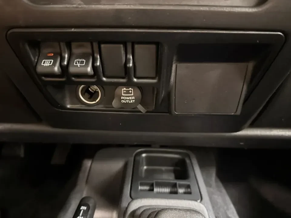 2004 Jeep TJ Wrangler - Image 15 of 16