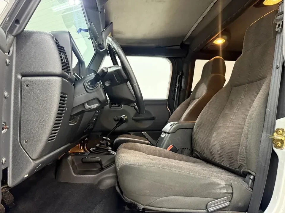 2004 Jeep TJ Wrangler - Image 9 of 16
