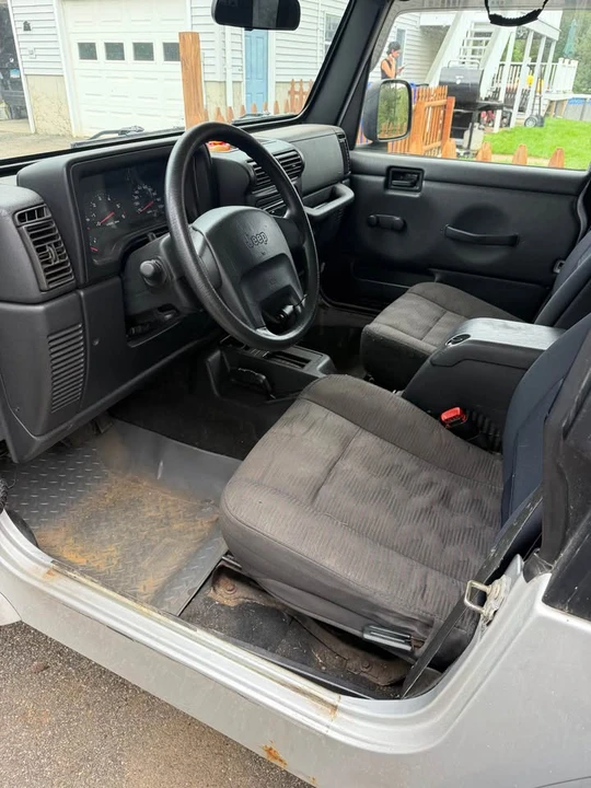 2004 Jeep TJ Wrangler - Image 2 of 2