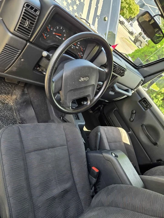 2004 Jeep TJ Wrangler - Image 11 of 13