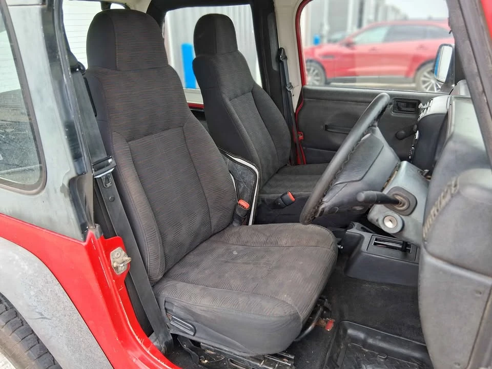 2004 Jeep TJ Wrangler - Image 17 of 18