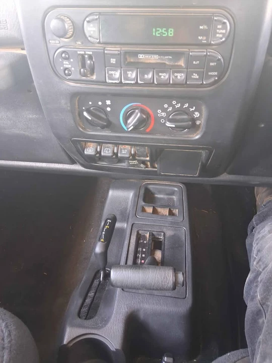 2004 Jeep TJ Wrangler - Image 14 of 18