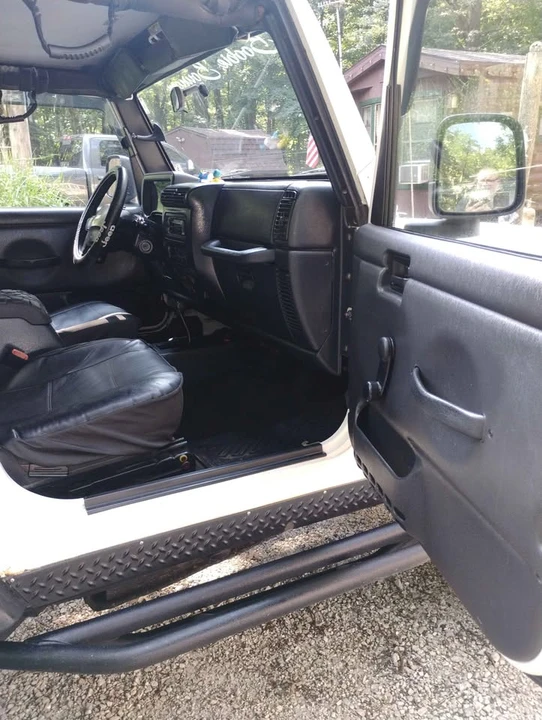2004 Jeep TJ Wrangler - Image 7 of 8