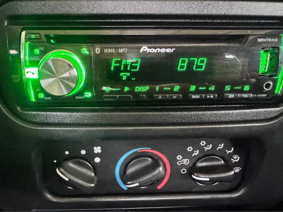 2004 Jeep TJ Wrangler - Image 10 of 10