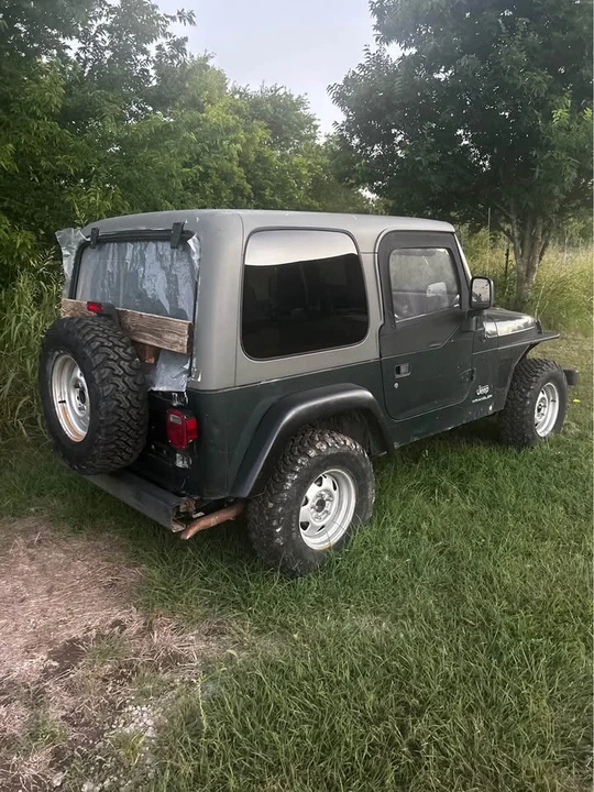 2004 Jeep TJ Wrangler - Image 3 of 13