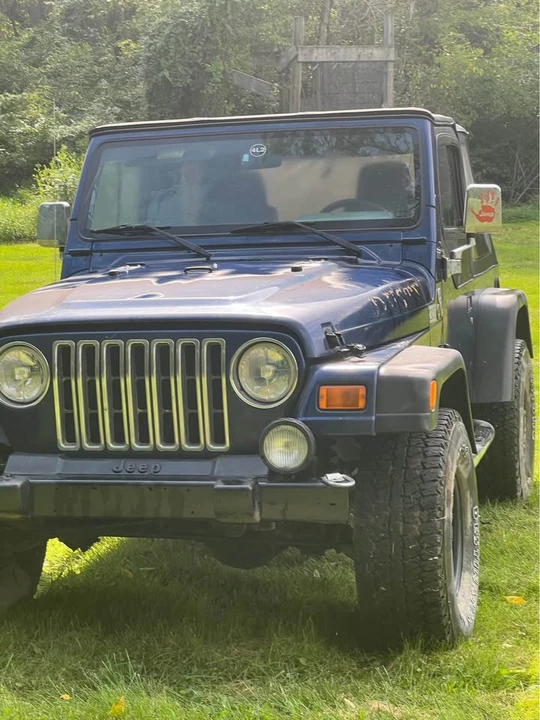 2004 Jeep TJ Wrangler - Image 2 of 12