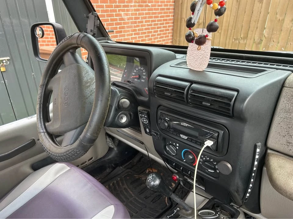 2004 Jeep TJ Wrangler - Image 4 of 9