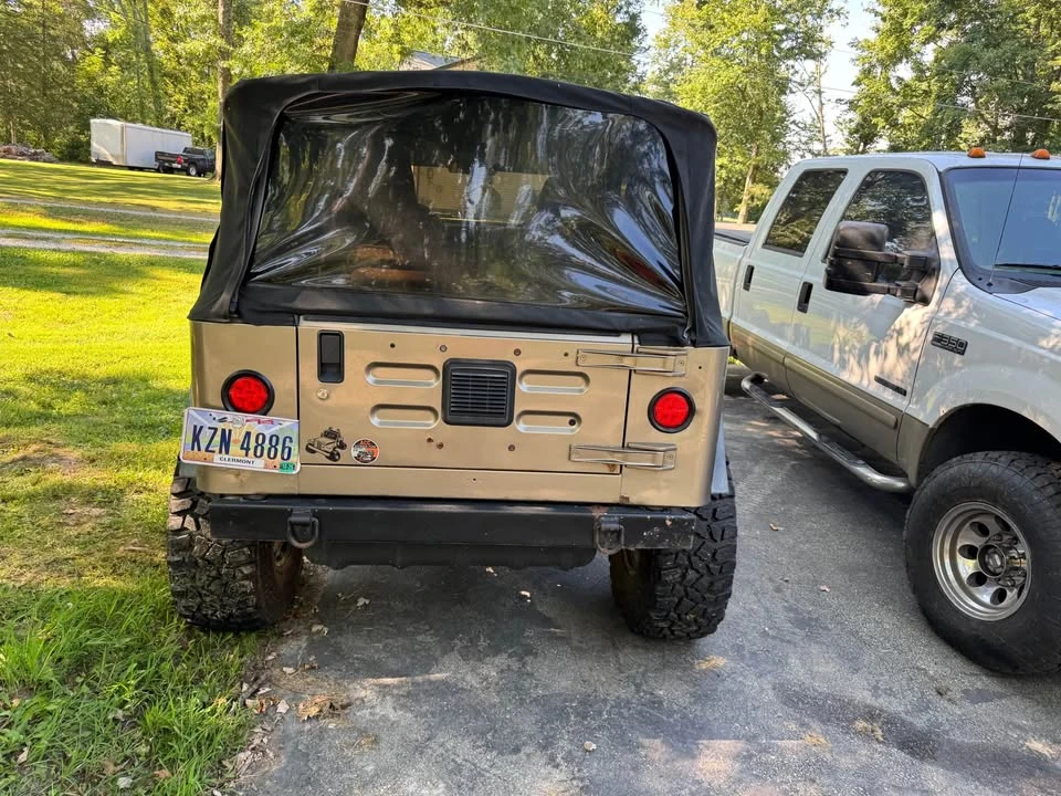 2004 Jeep TJ Wrangler - Image 9 of 15