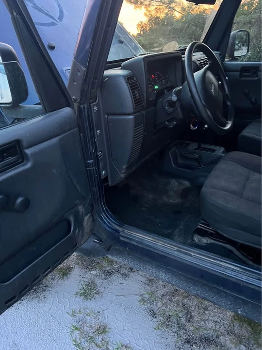 2004 Jeep TJ Wrangler - Image 10 of 20