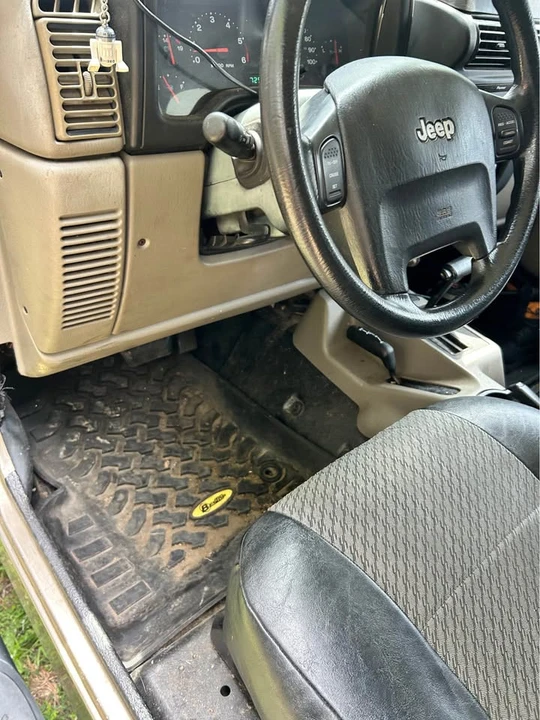 2004 Jeep TJ Wrangler - Image 5 of 14