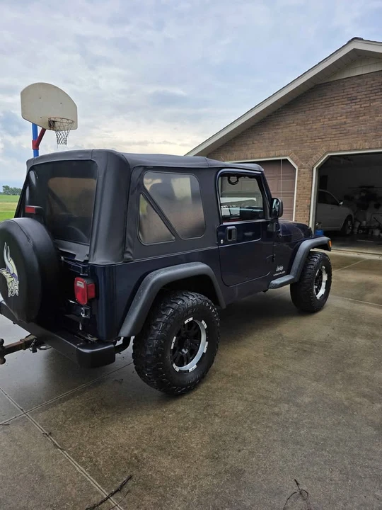2004 Jeep TJ Wrangler - Image 8 of 10