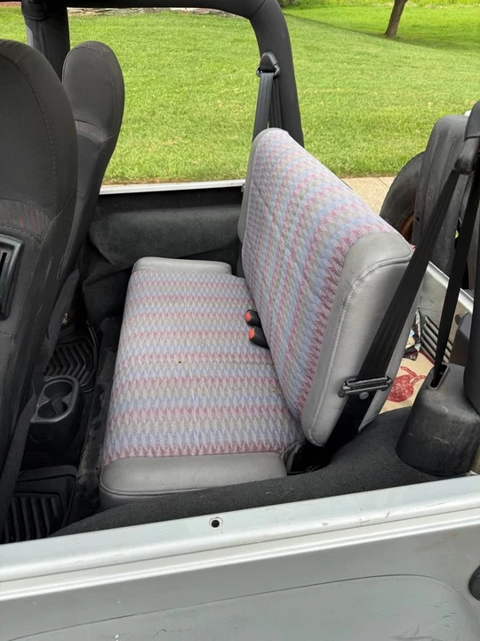 2004 Jeep TJ Wrangler - Image 18 of 20