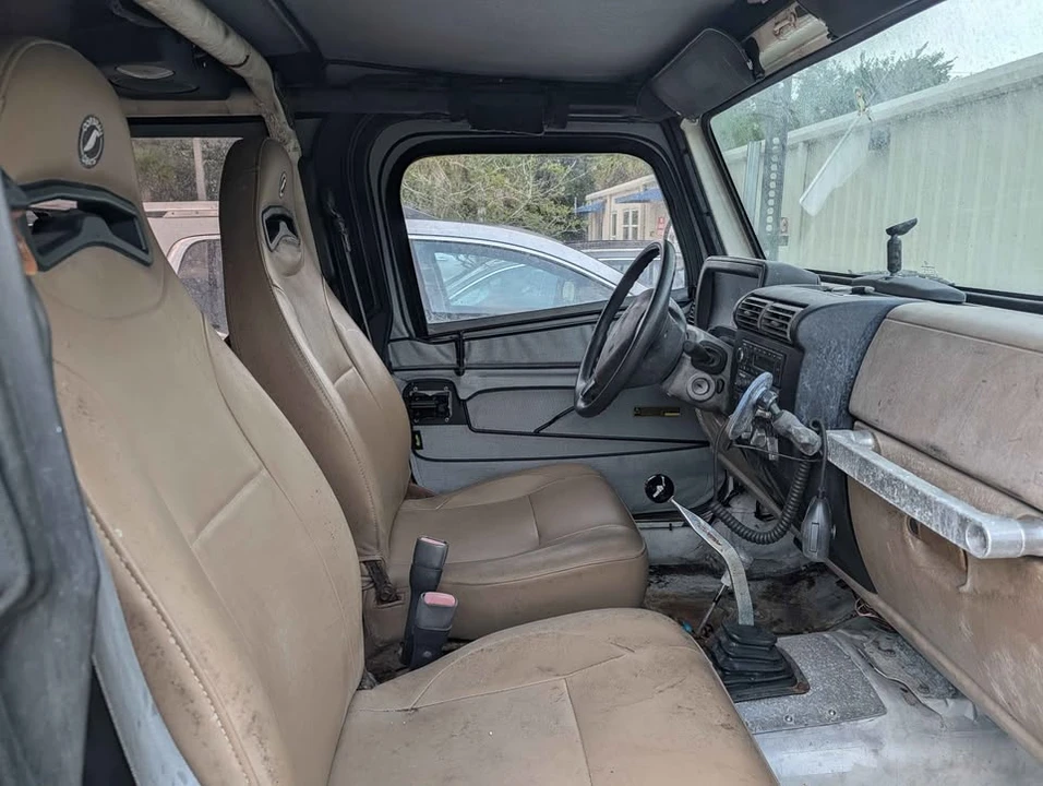 2004 Jeep TJ Wrangler - Image 3 of 12