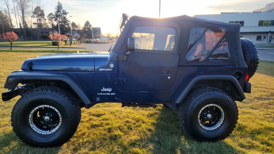 2004 Jeep TJ Wrangler - Image 2 of 9