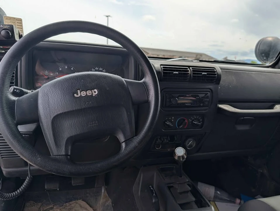 2004 Jeep TJ Wrangler - Image 9 of 16