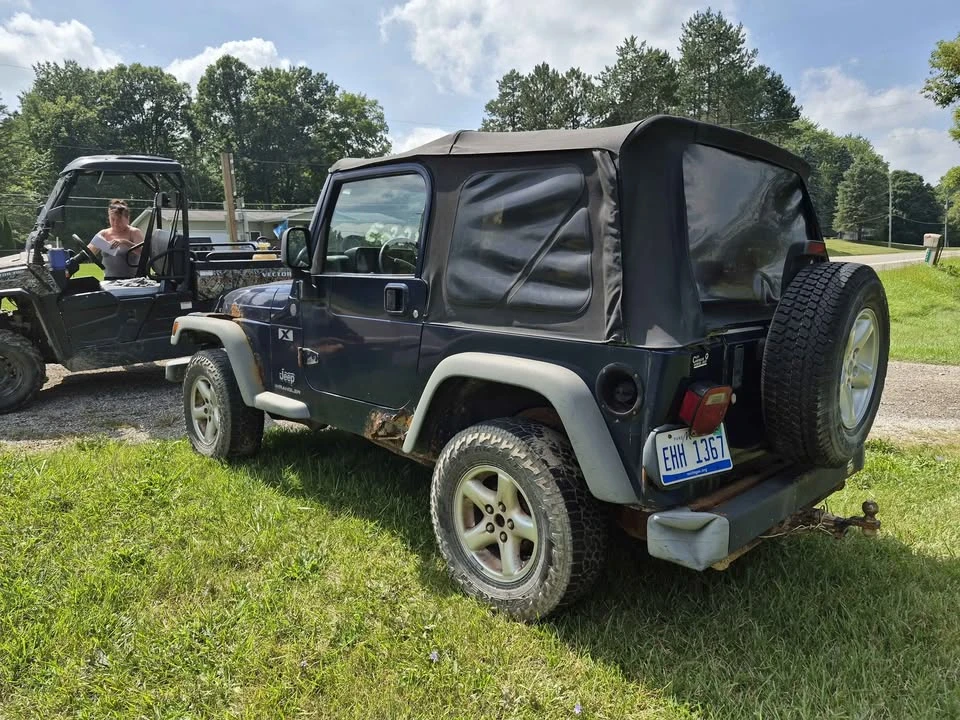 2004 Jeep TJ Wrangler - Image 3 of 4
