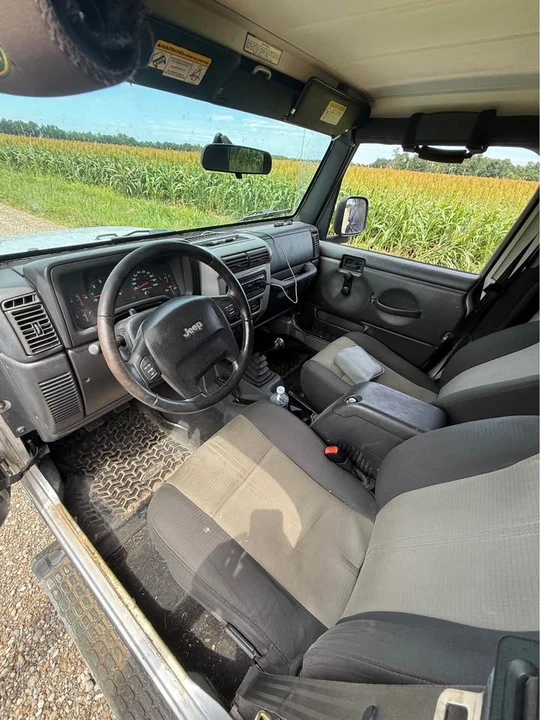 2004 Jeep TJ Wrangler - Image 3 of 4
