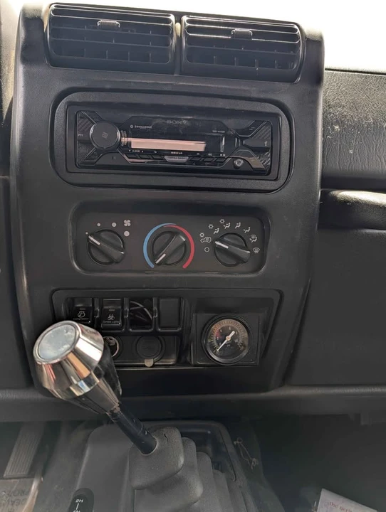 2004 Jeep TJ Wrangler - Image 10 of 16