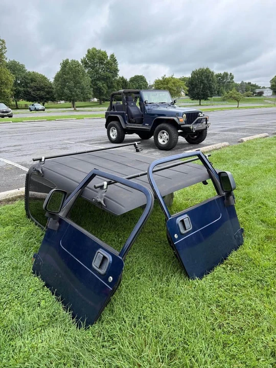 2004 Jeep TJ Wrangler - Image 18 of 20