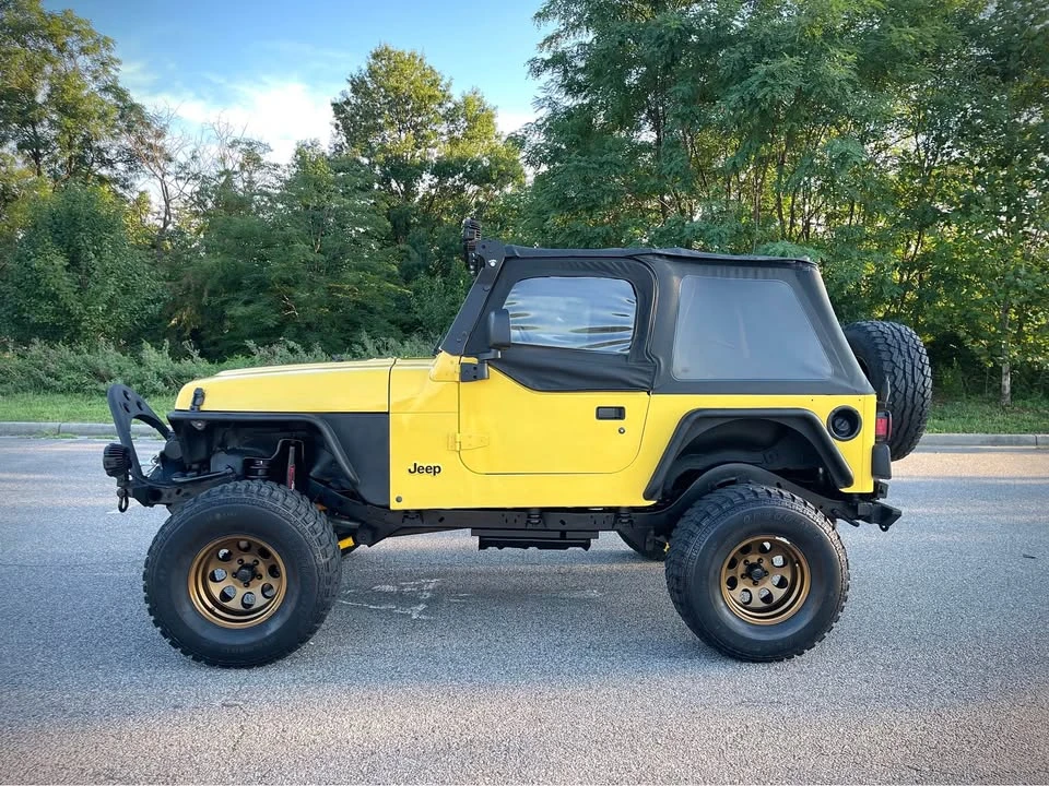 2004 Jeep TJ Wrangler - Image 2 of 12
