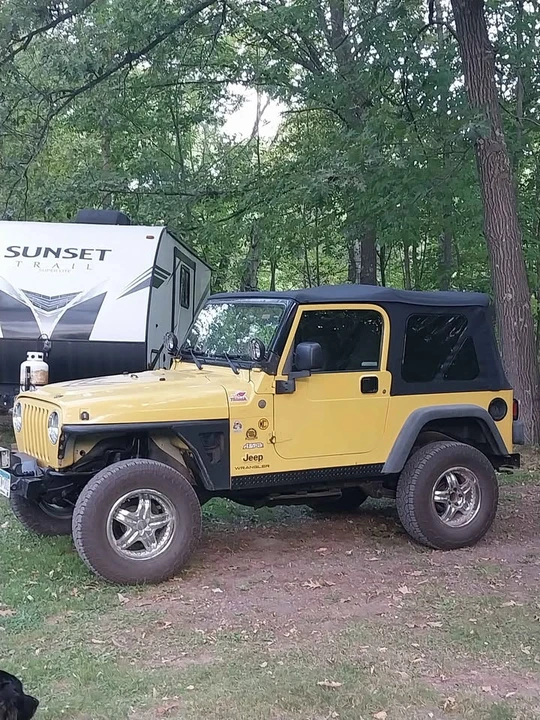 2004 Jeep TJ Wrangler - Image 3 of 4
