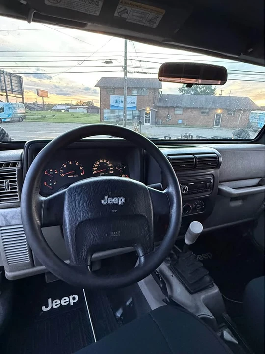 2004 Jeep TJ Wrangler - Image 16 of 18