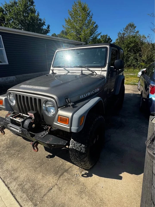 2004 Jeep TJ Wrangler - Image 2 of 8