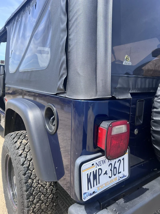 2004 Jeep TJ Wrangler - Image 17 of 31