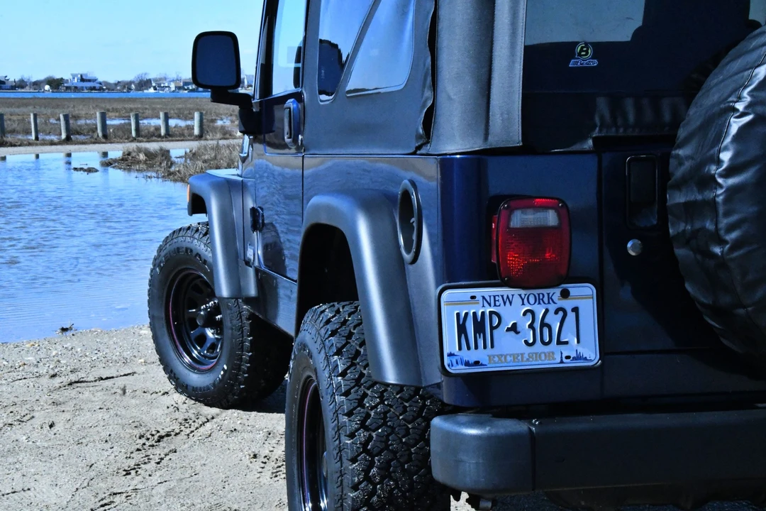 2004 Jeep TJ Wrangler - Image 16 of 31