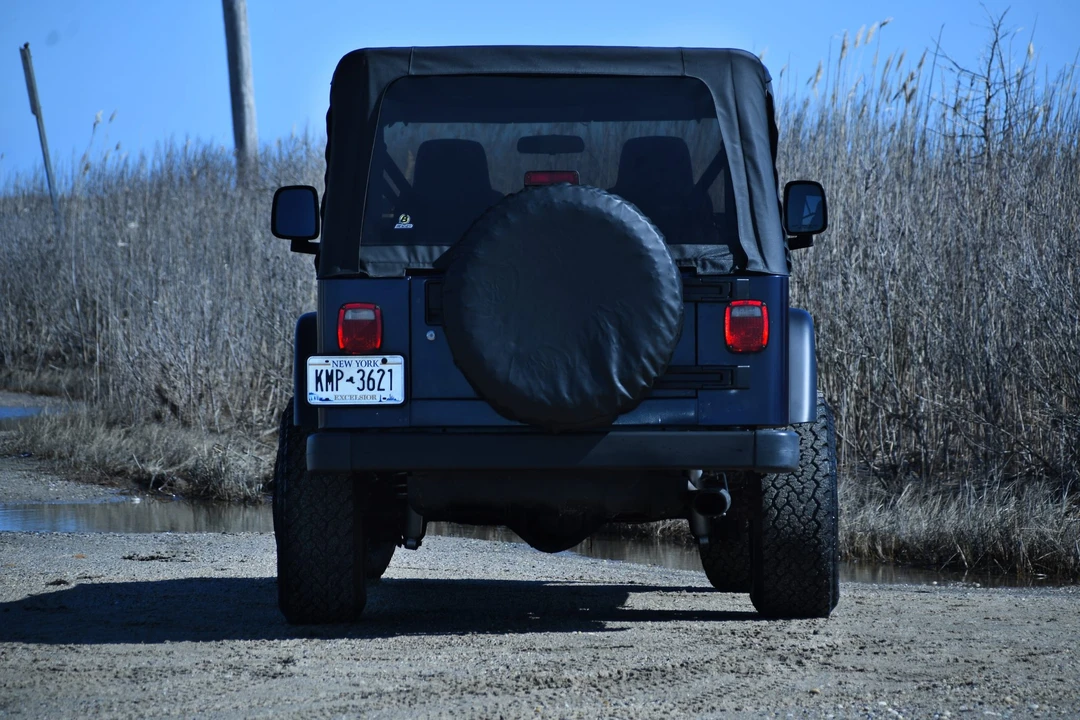 2004 Jeep TJ Wrangler - Image 7 of 31
