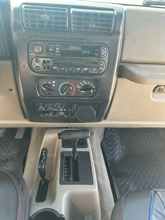 2004 Jeep TJ Wrangler - Image 11 of 13