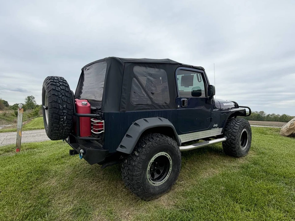 2004 Jeep TJ Wrangler - Image 6 of 13