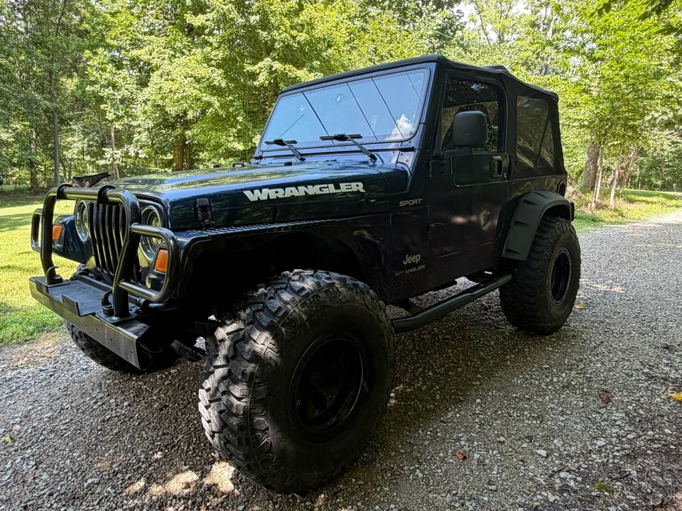 2004 Jeep TJ Wrangler - Image 2 of 16