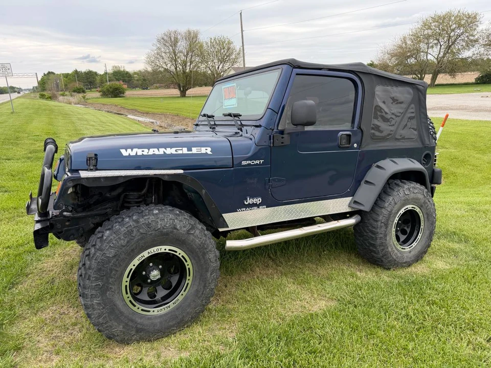 2004 Jeep TJ Wrangler - Image 2 of 13