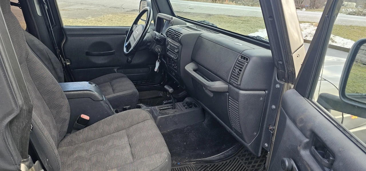 2004 Jeep TJ Wrangler - Image 17 of 21