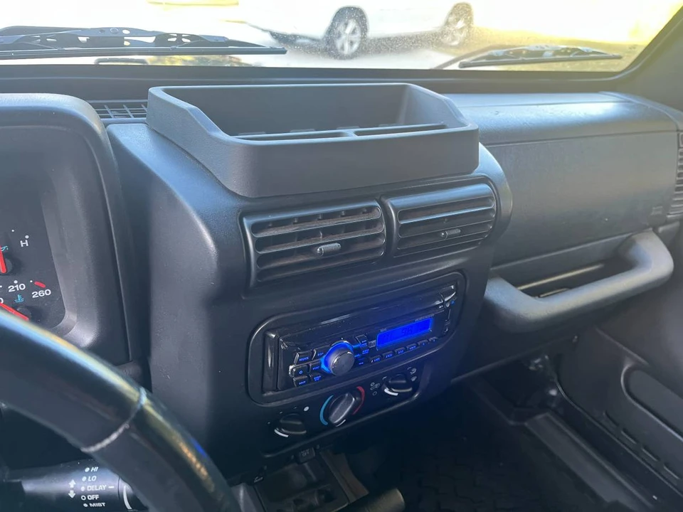 2004 Jeep TJ Wrangler - Image 11 of 14