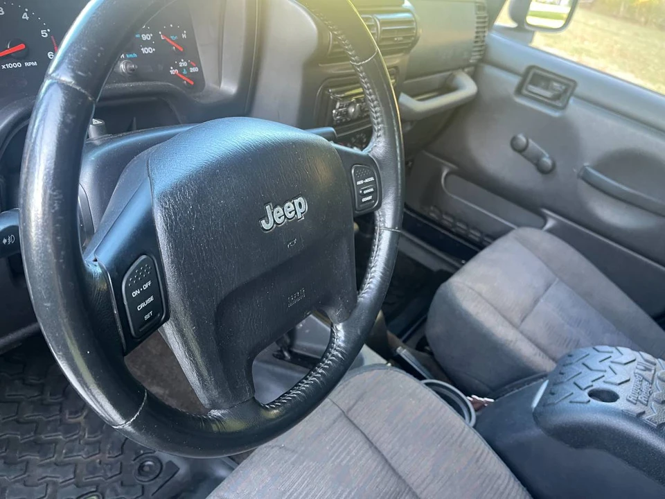 2004 Jeep TJ Wrangler - Image 9 of 14