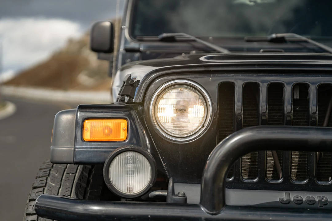 2004 Jeep TJ Wrangler - Image 18 of 31