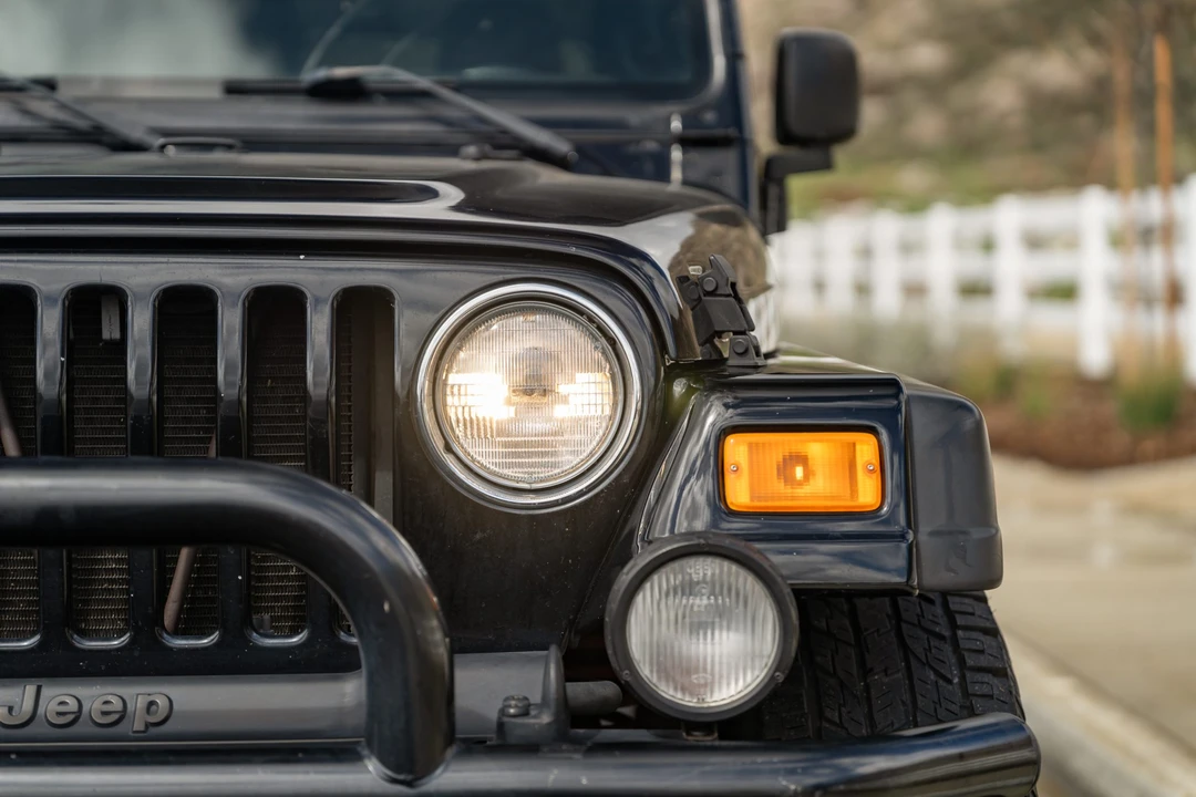 2004 Jeep TJ Wrangler - Image 19 of 31
