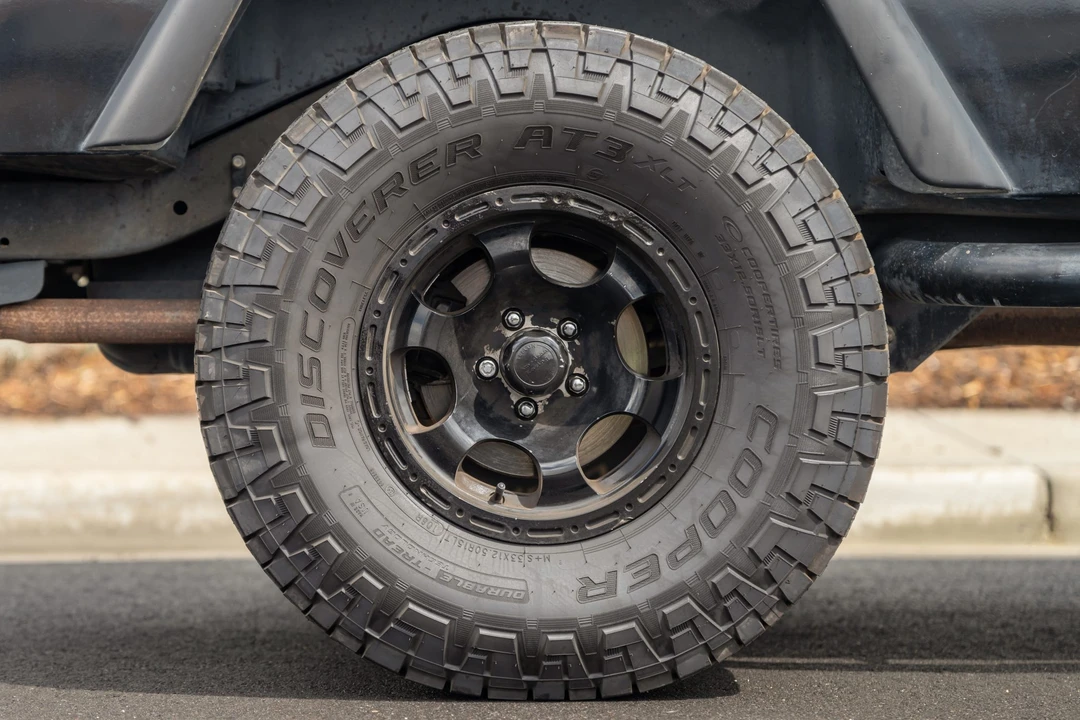 2004 Jeep TJ Wrangler - Image 29 of 31
