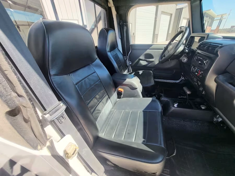 2004 Jeep TJ Wrangler - Image 14 of 23