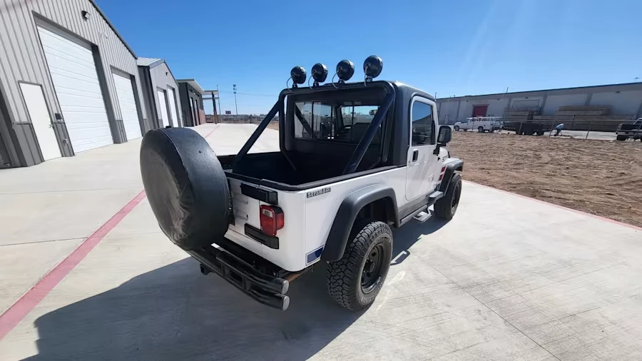 2004 Jeep TJ Wrangler - Image 3 of 23